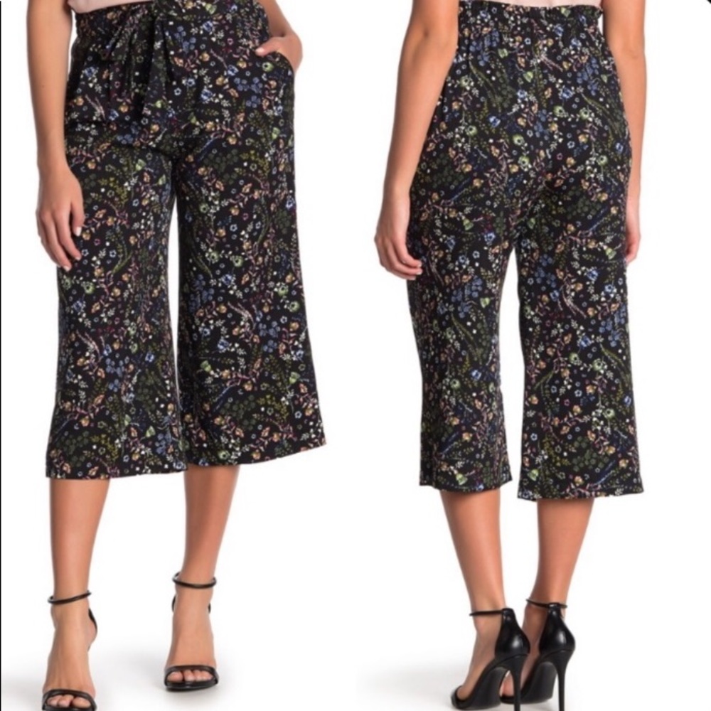NWOT DR2 Floral